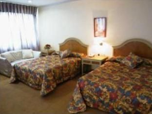Top Plaza Hotel Диполог Екстериор снимка